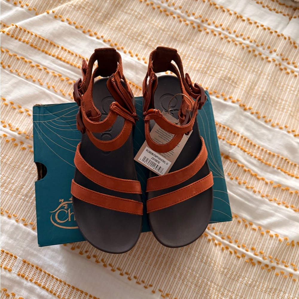 Chaco Women’s Brown Strappy Sport Sandals